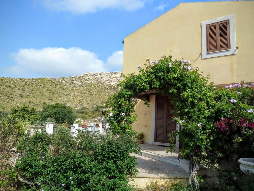 Vila Agriturismo Timpa Del Sole Noto Exteriér fotografie
