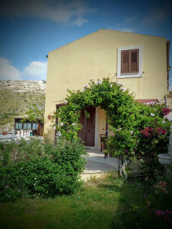Vila Agriturismo Timpa Del Sole Noto Exteriér fotografie